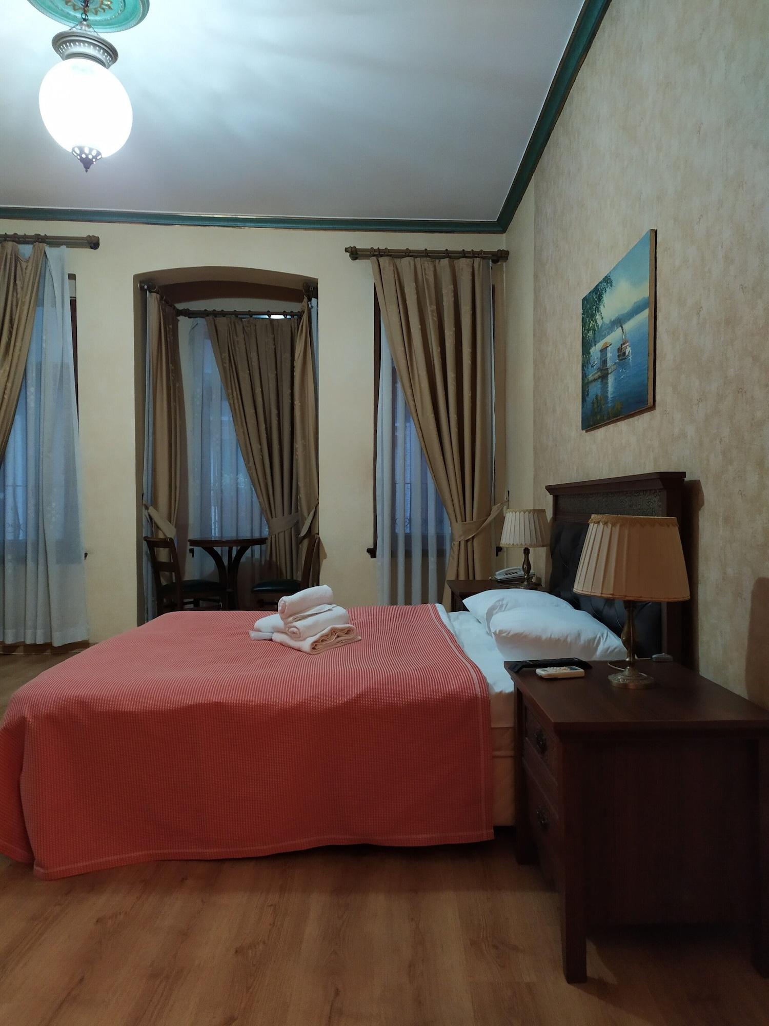 Istanbul Irish Hotel מראה חיצוני תמונה