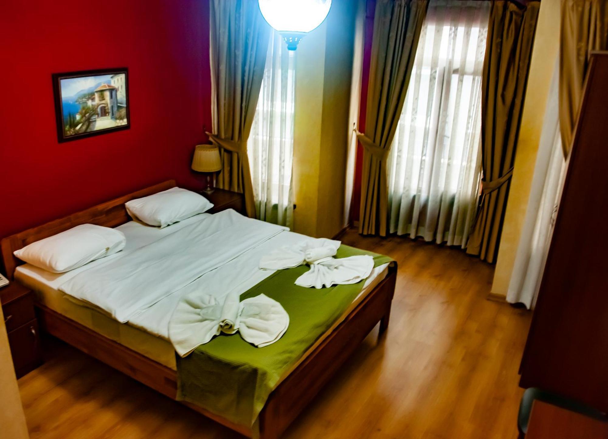 Istanbul Irish Hotel מראה חיצוני תמונה