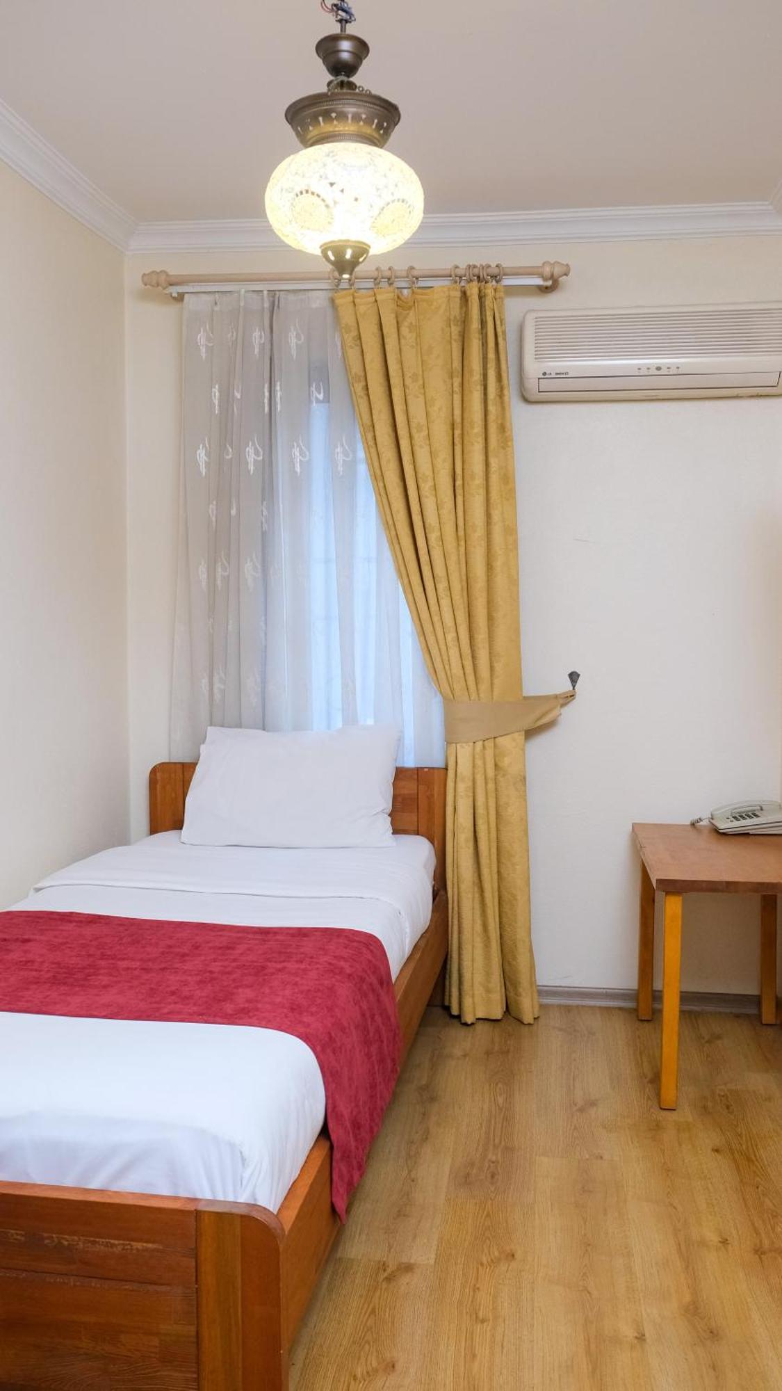 Istanbul Irish Hotel מראה חיצוני תמונה